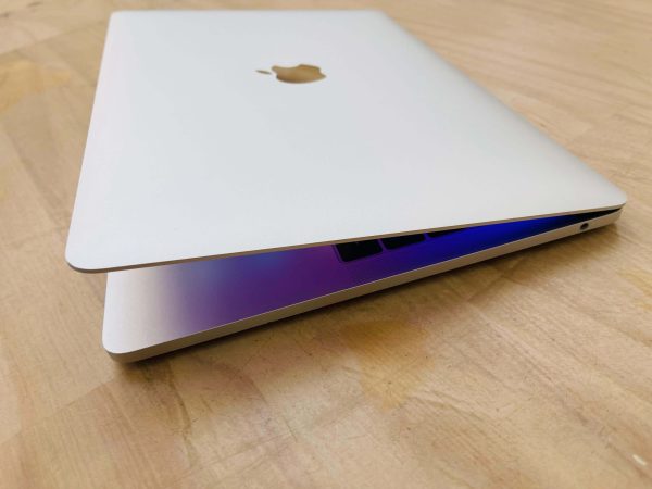 Macbook Pro A1708 - Image 3