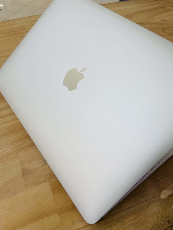Macbook Pro A1708 - Image 5