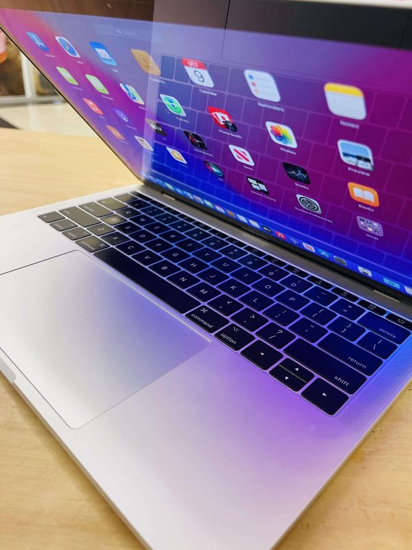 Macbook Pro A1708 - Image 7